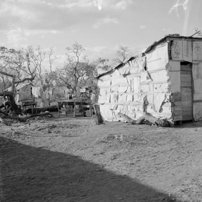 Moradia na Sacolândia, arredores de Brasília