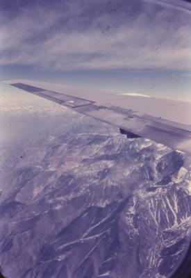 Vista aérea da janela do avião