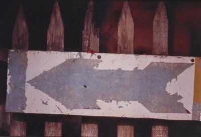 Flagrante de rua - placas, letreiros e cartazes