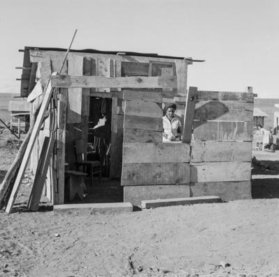 Moradia na Sacolândia, arredores de Brasília