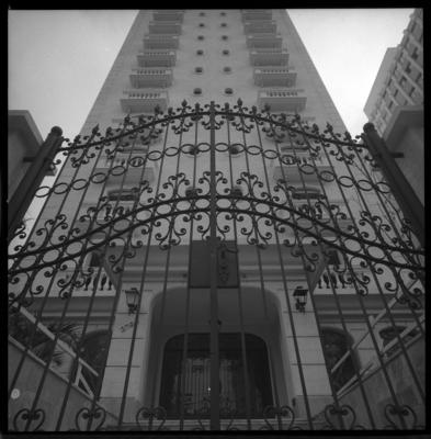 Hindi - fachada do edifício Monza