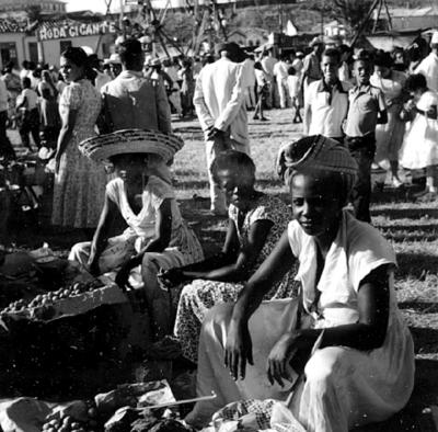 Vendedora de acarajé na procissão de Nosso Senhor dos Navegantes