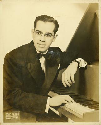 Gaó ao piano