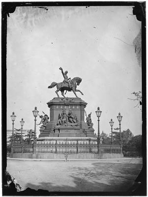 Monumento em homenagem a D. Pedro I, estátua equestre