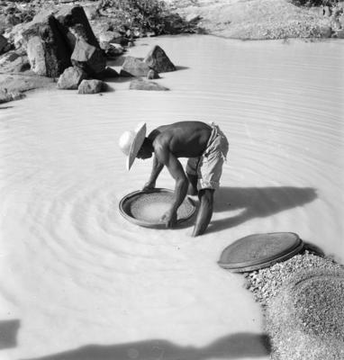 Garimpo de diamantes na Boca do Tauiri