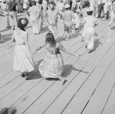 Passista de frevo no carnaval de rua de Recife
