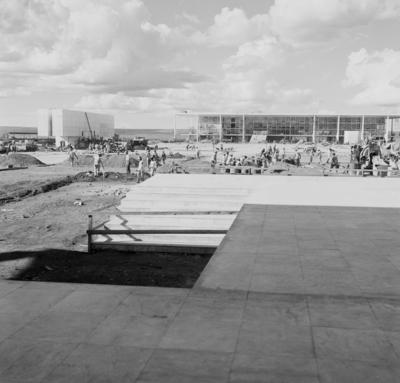 Museu Histórico de Brasília e Palácio do Planalto, a partir do Supremo Tribunal Federal