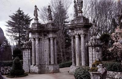 Santuário de Nossa Senhora dos Remédios - Pátio dos Reis