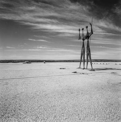 "Os Candangos" ou "Os Guerreiros", escultura de Bruno Giorgi