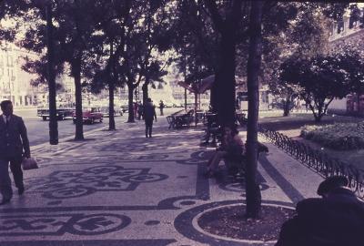 Lena Coelho dos Santos no banco, Europa