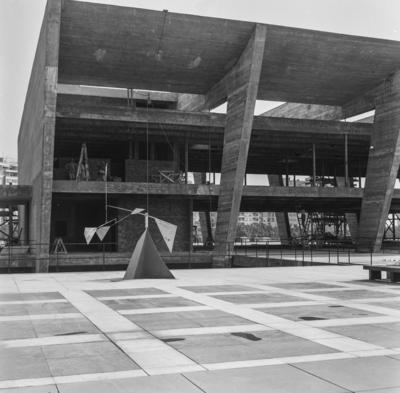 Museu de Arte Moderna - MAM , escultura de Alexander Calder