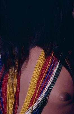 Série Xingu - Jovem no período da reclusão