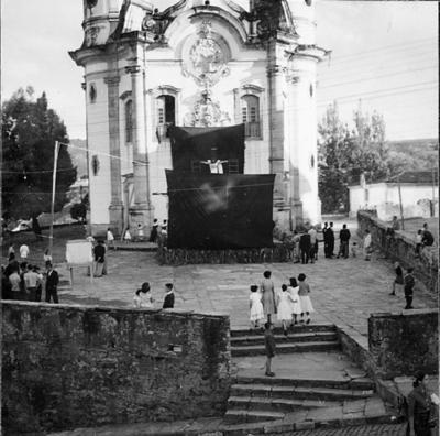 Semana Santa - Descida de Jesus Cristo da cruz e procissão