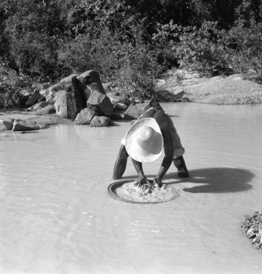 Garimpo de diamantes na Boca do Tauiri