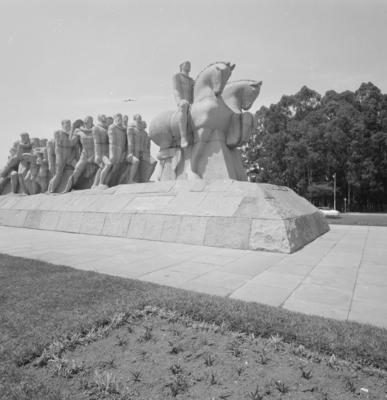 Monumento às Bandeiras, de Victor Brecheret