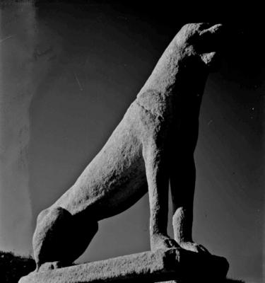 Alameda dos leões arcaicos, em Delos