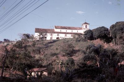 Igreja Matriz de Nossa Senhora da Conceição - vista lateral