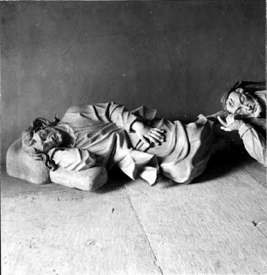 Via Crucis, Passos da Paixão, esculturas de Aleijadinho, São João Evangelista e São Pedro no Passo do Horto