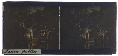 Vista noturna do Passeio Público