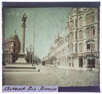 Avenida Rio Branco; tomada do Largo da Prainha, atual praça Mauá