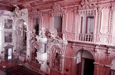 Igreja Matriz de Nossa Senhora da Conceição - nave e parede lateral