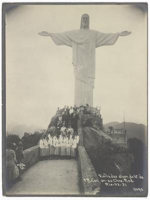 Visita de estudantes ao Cristo Redentor