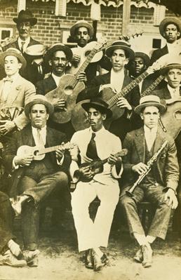 Quincas Laranjeiras e chorões