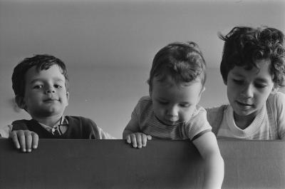 Filhos de Sylvia Orthof e Pedro Sávio Pereira Lima. Família e amigos de Jorge Bodanzky