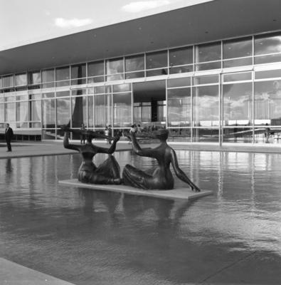 Escultura "As Iaras" ou "As Banhistas", de Alfredo Ceschiatti