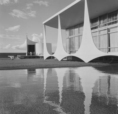 Palácio da Alvorada e Capela Nossa Senhora da Conceição