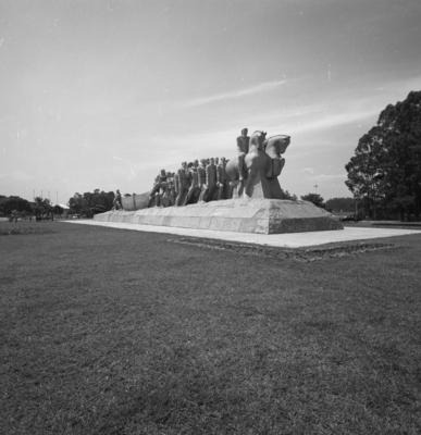 Monumento às Bandeiras, de Victor Brecheret