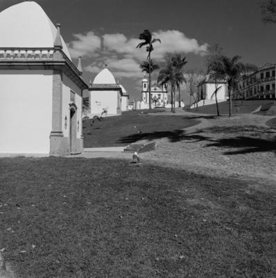 Santuário Diocesano do Bom Jesus de Matosinhos, capelas dos Passos da Paixão