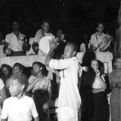 O diretor de bateria Moacir Pereira da Silva, o Moacir Cuica, no ensaio do Salgueiro