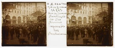 Revolução de 1930; populares e revolucionários na avenida Rio Branco