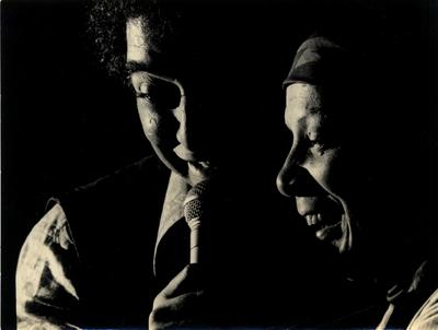 João Nogueira e Elizeth Cardoso ao microfone