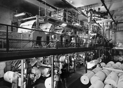 Rotativa de O Estado de S. Paulo em suas novas instalações, à rua Major Quedinho