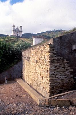 Paisagem e Igreja São Francisco de Paula (ao fundo)
