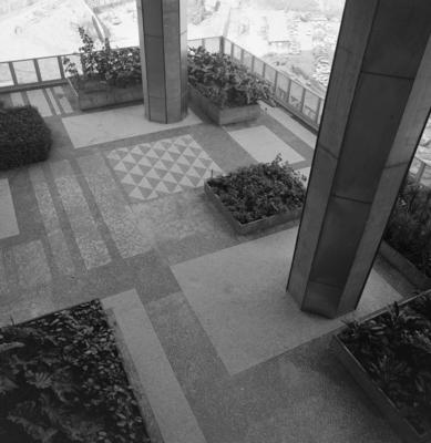 Jardim suspenso do Edifício da Petrobras, projetado por Burle Marx