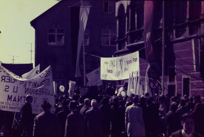 Manifestação pacifista organizada pelos estudantes da Escola de Ulm
