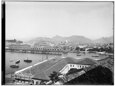 Panorama do Rio de Janeiro visto a partir da Ilha das Cobras