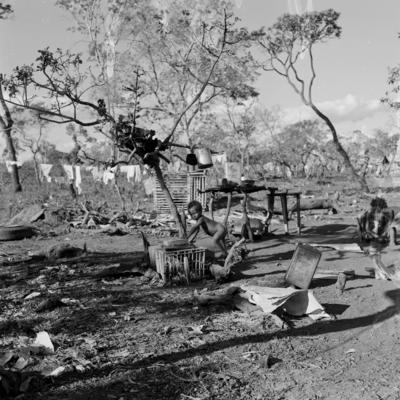 Moradia na Sacolândia, arredores de Brasília