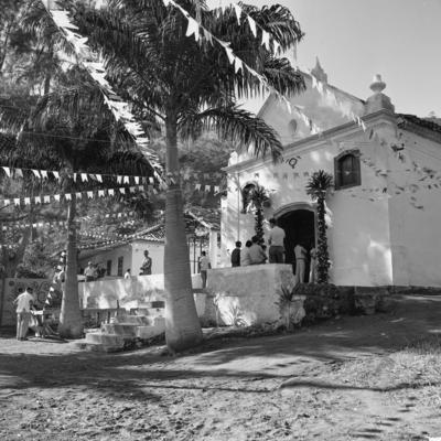 Preparativos para festa junina no Sítio Burle Marx