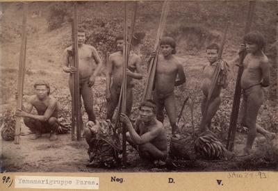 Grupo de indígenas do povo Jamamadis