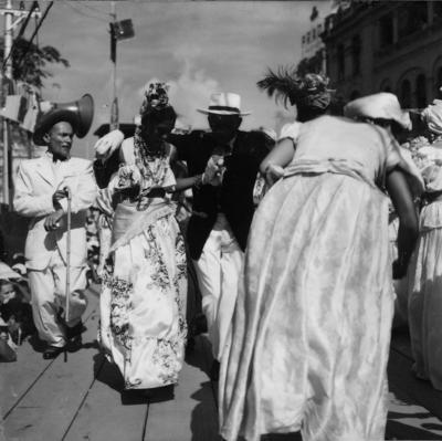 Desfile de agremiação carnavalesca