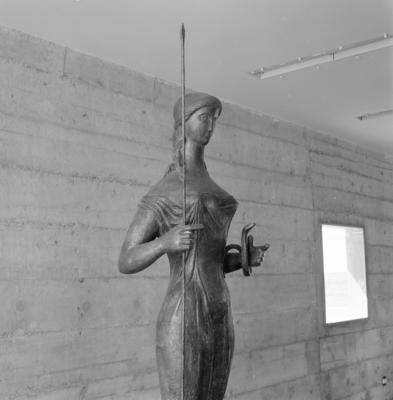 Esculturas de Alfredo Ceschiatti, "Minerva"