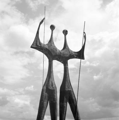 "Os Candangos" ou "Os Guerreiros", escultura de Bruno Giorgi