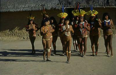 Série Xingu - Mulheres na cerimônia do Yamaricumã