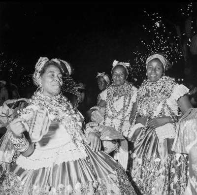 Desfile da ala Cidade Alta, da Escola de Samba Império Serrano