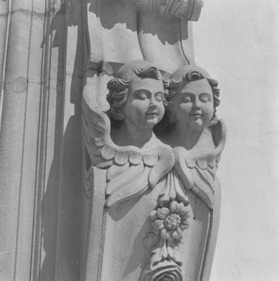 Santuário Diocesano do Bom Jesus de Matosinhos, detalhe da fachada