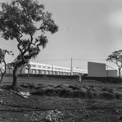 Edifícios residenciais projetados para os Institutos de Aposentadoria e Pensões